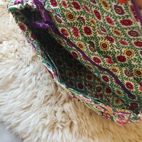 VERA BRADLEY Flap Shoulder Bag in Viva La Vera Print (Discontinued) - Picture 5 of 10